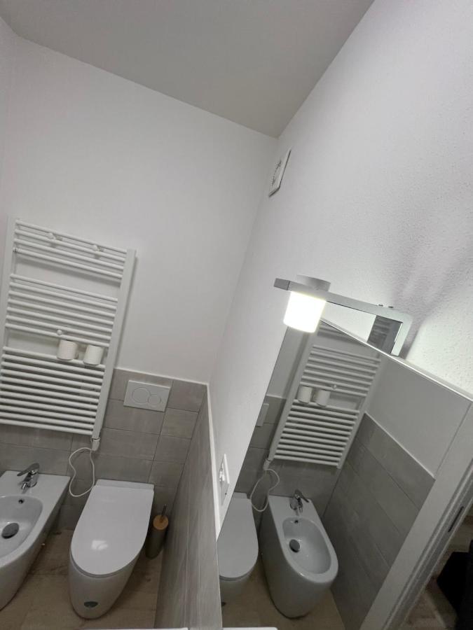 Ali Baba Rooms Специя Екстериор снимка