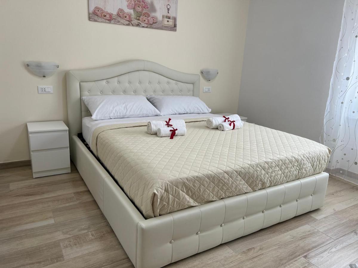 Ali Baba Rooms Специя Екстериор снимка
