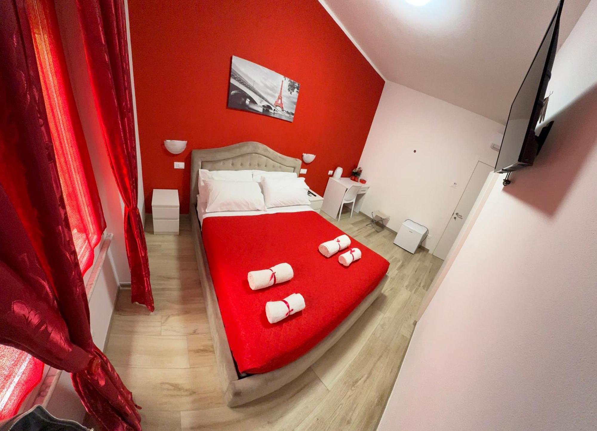 Ali Baba Rooms Специя Екстериор снимка