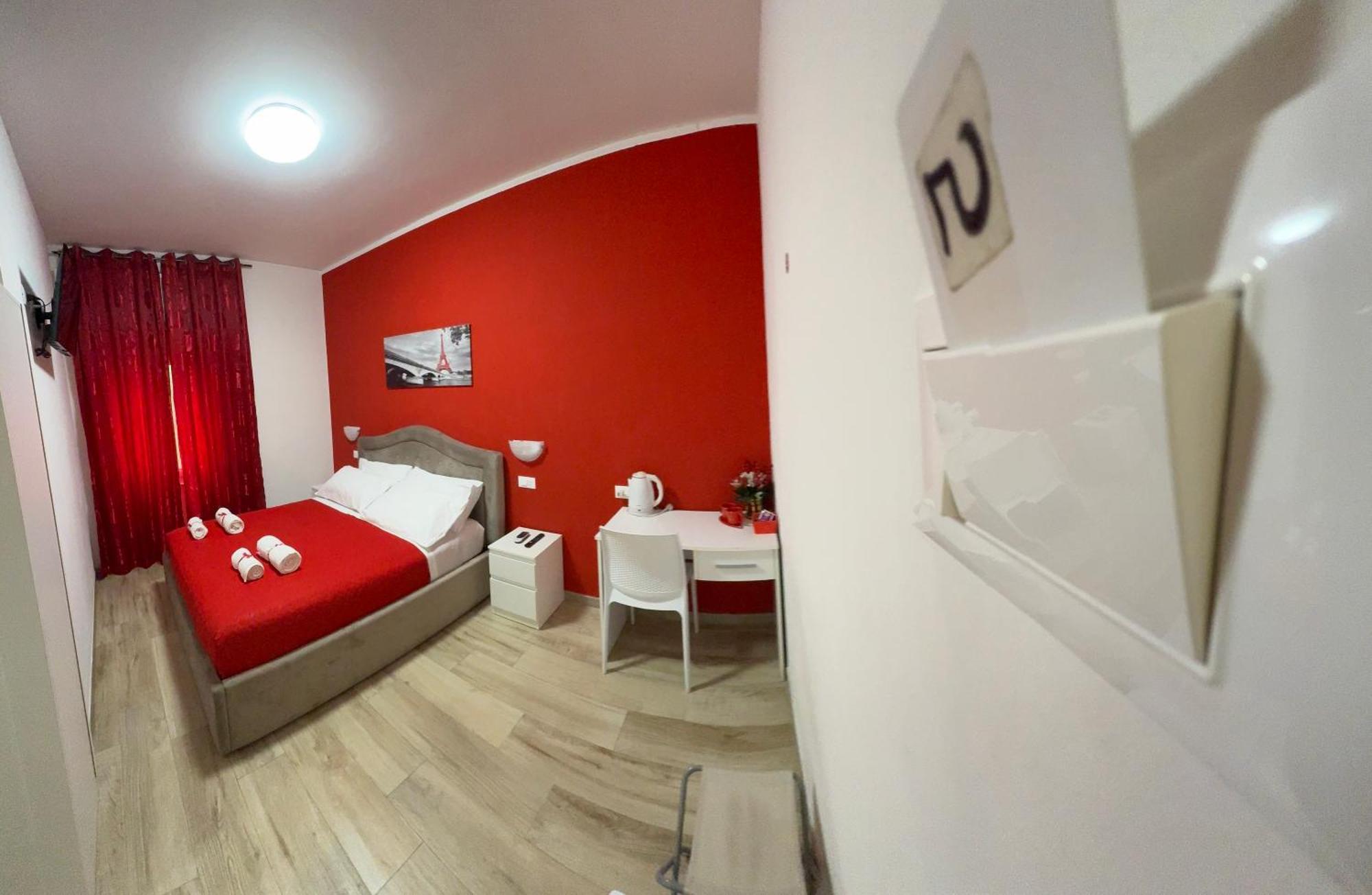Ali Baba Rooms Специя Екстериор снимка